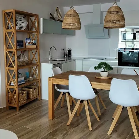 Panoramic View Apartment *